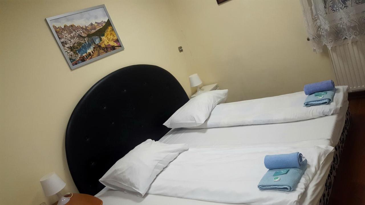 Etna - Hostel -Noclegi Rzeszów Extérieur photo