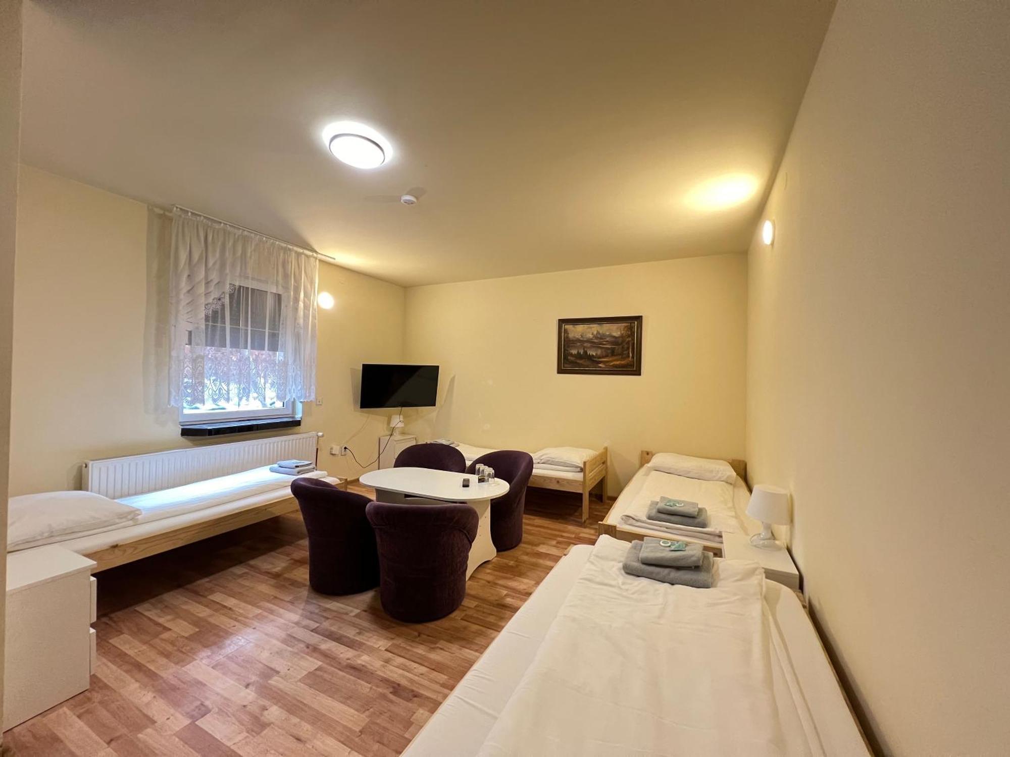 Etna - Hostel -Noclegi Rzeszów Extérieur photo