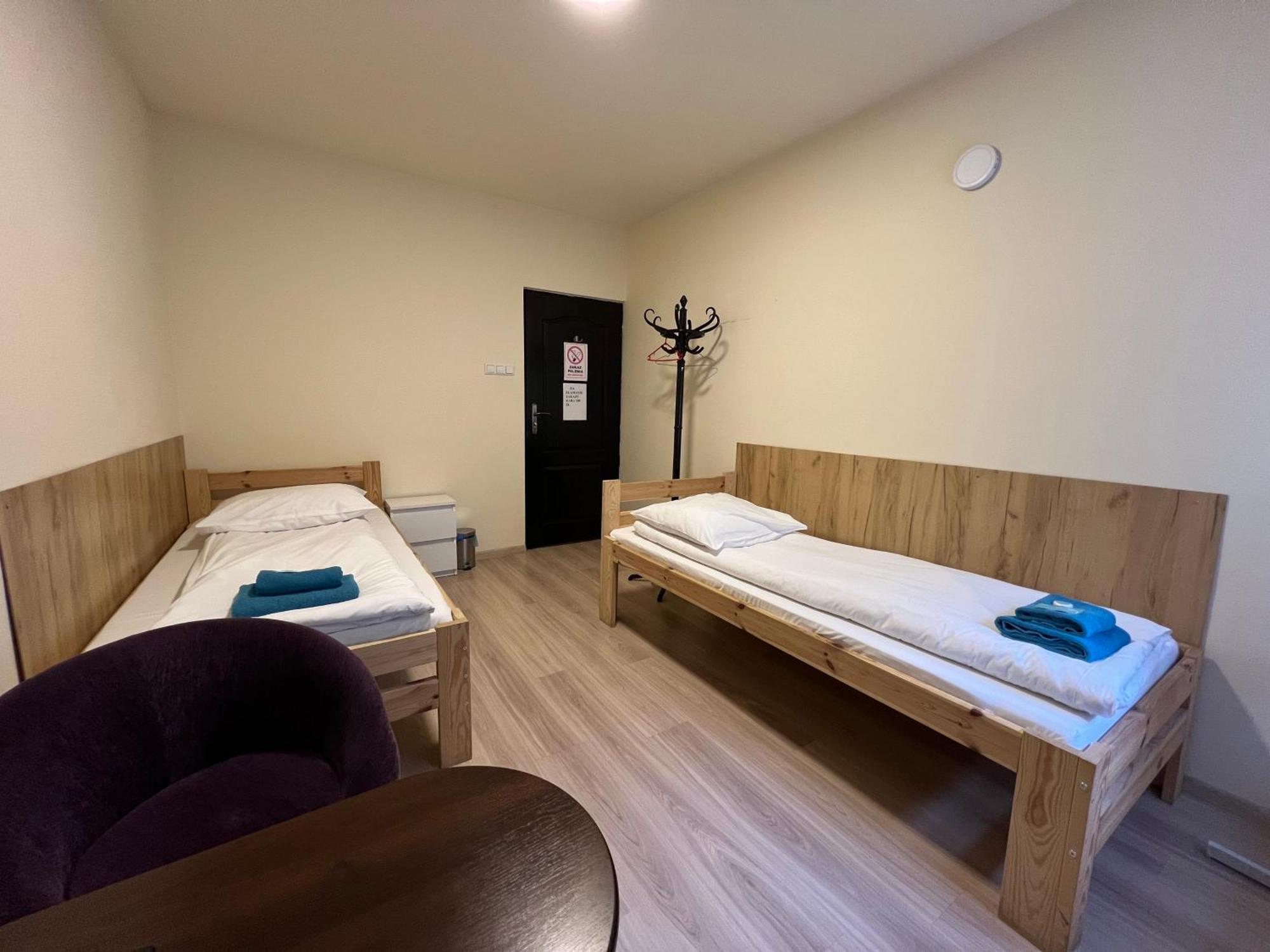 Etna - Hostel -Noclegi Rzeszów Extérieur photo