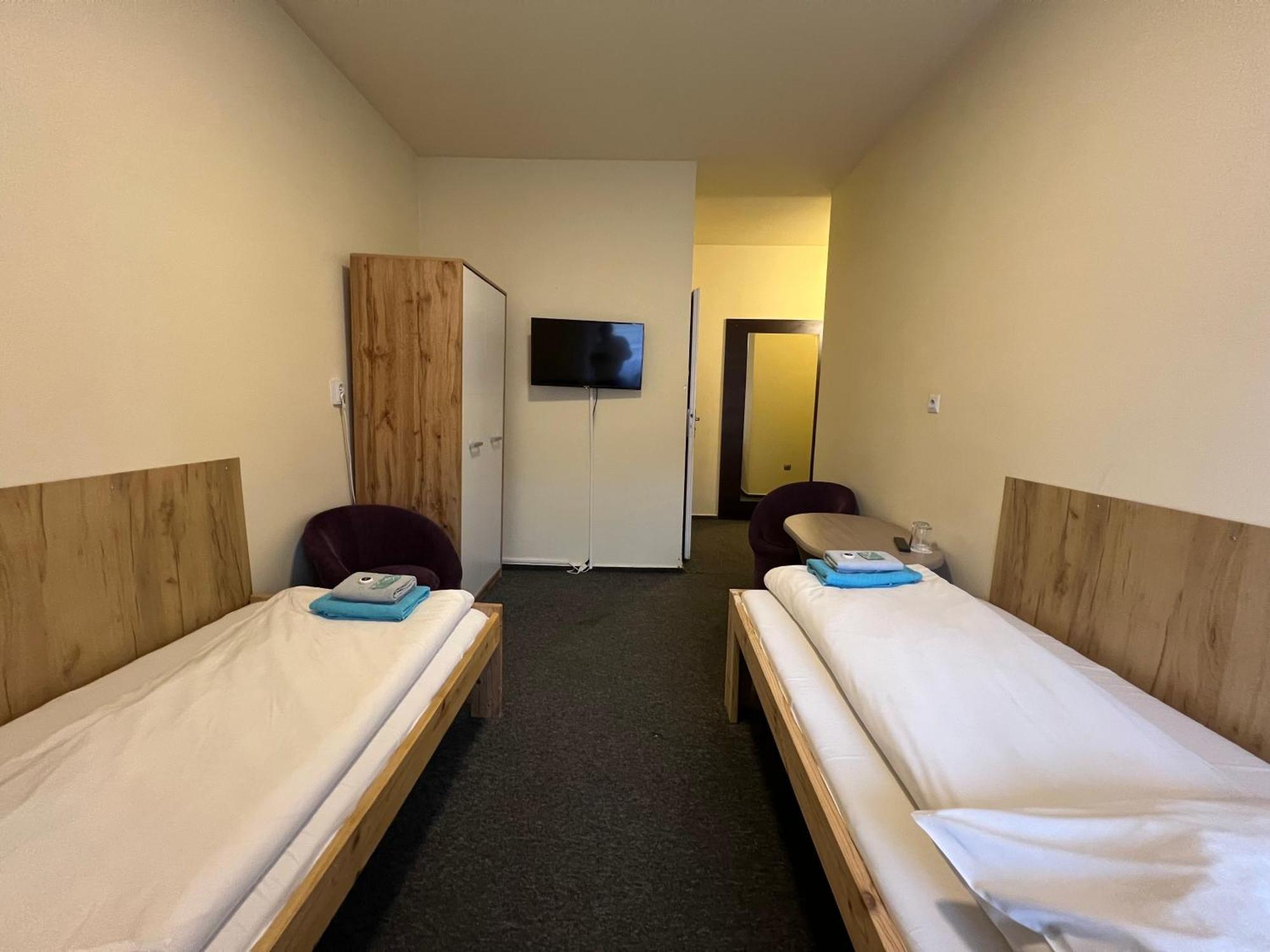 Etna - Hostel -Noclegi Rzeszów Extérieur photo