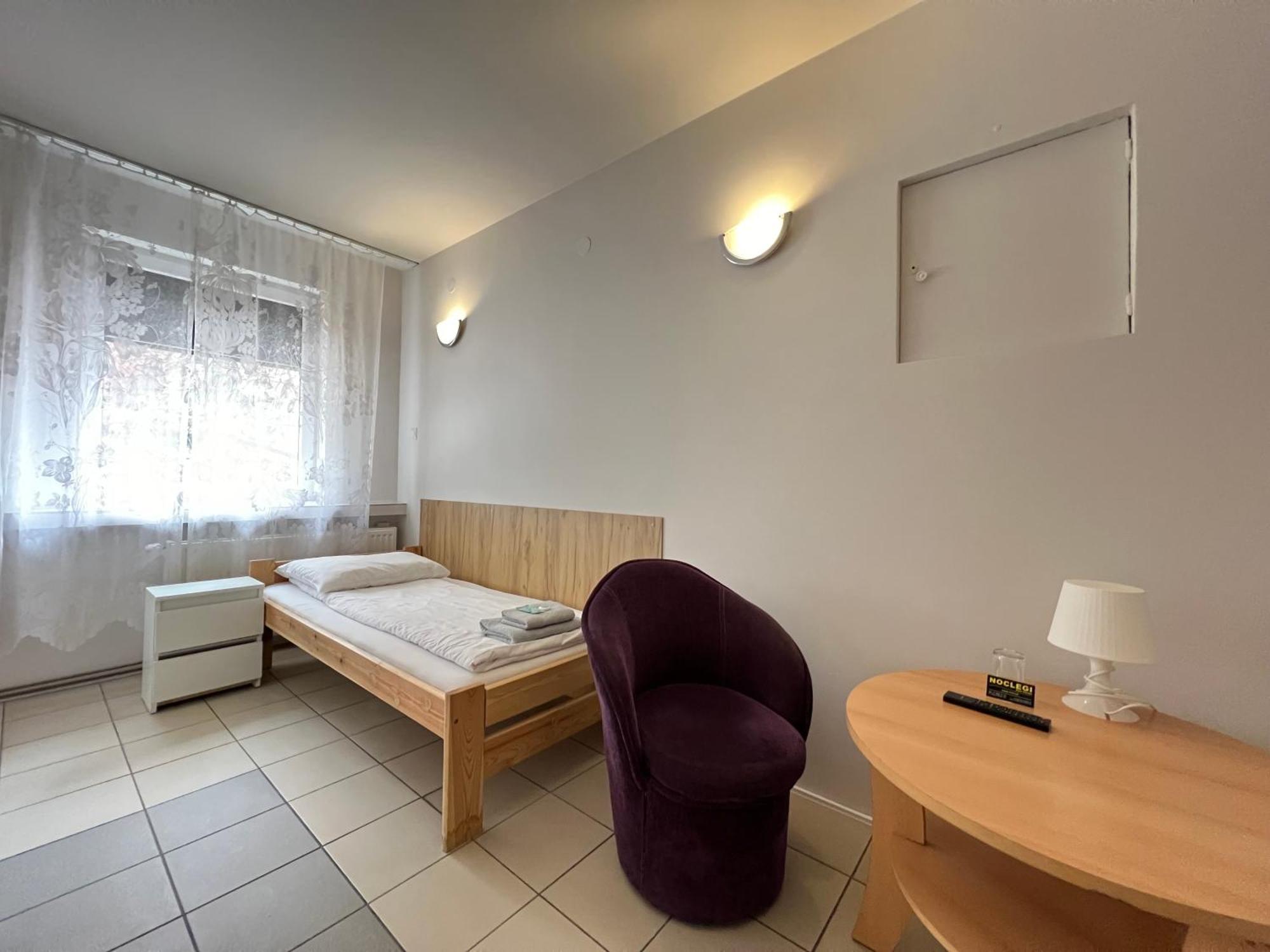 Etna - Hostel -Noclegi Rzeszów Extérieur photo