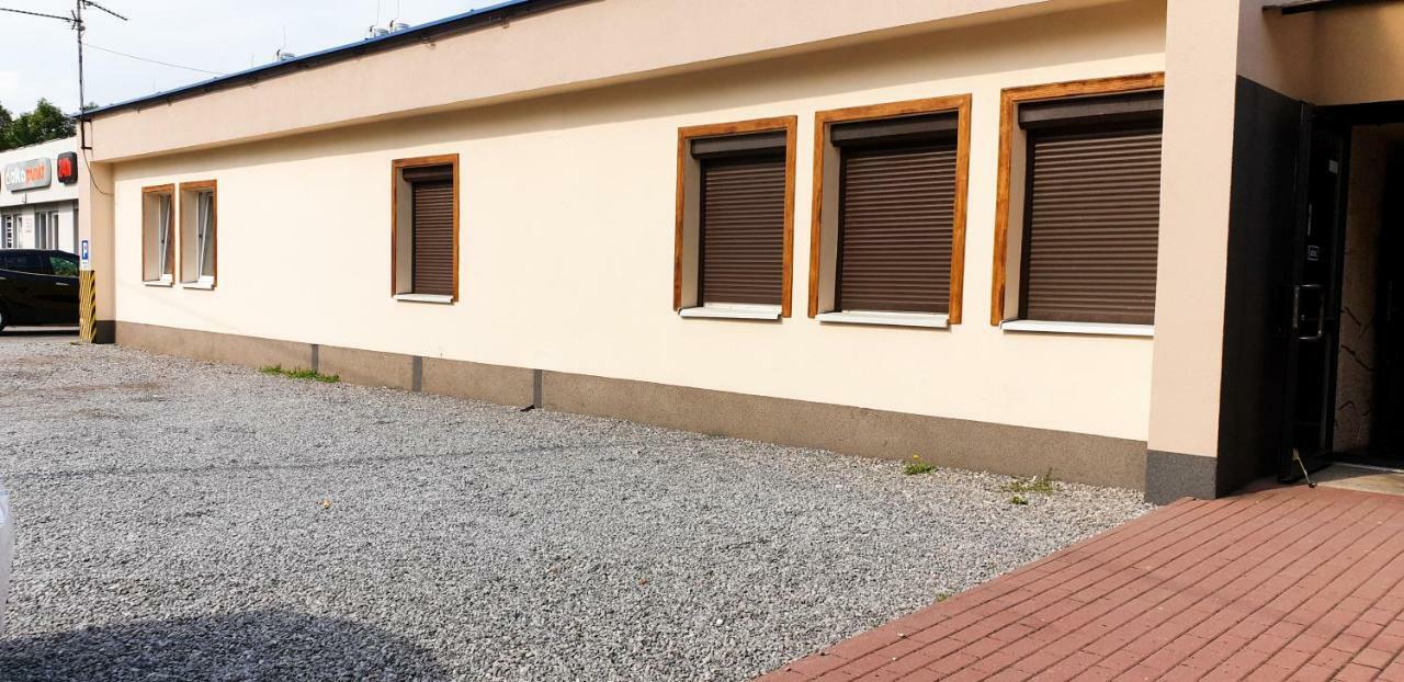 Etna - Hostel -Noclegi Rzeszów Extérieur photo